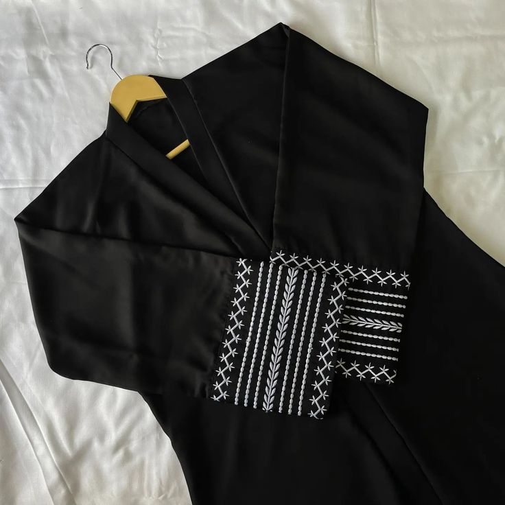 Layla Abaya